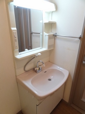 Washroom. Indoor reference photograph