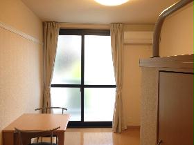 Living and room. Natural wood and white was the keynote room