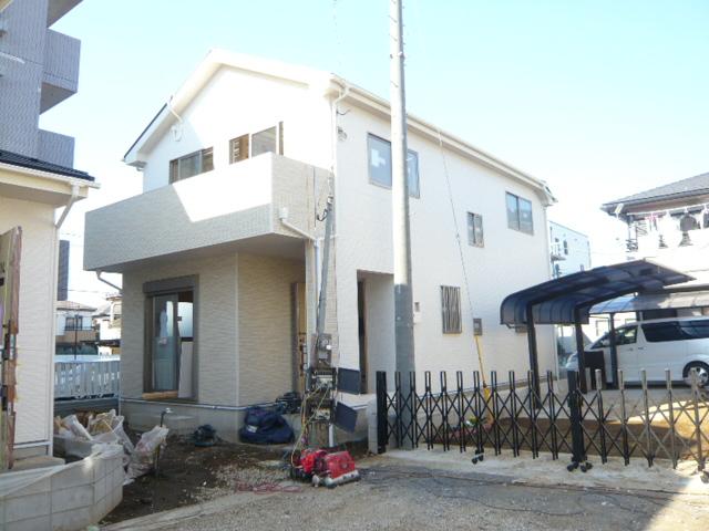 Local appearance photo. Building 3 _3390 ten thousand ◆ Living-in stairs! Dishwasher! Storeroom! ◆ Popular face-to-face kitchen 18 Pledge! Solar panels equipped!