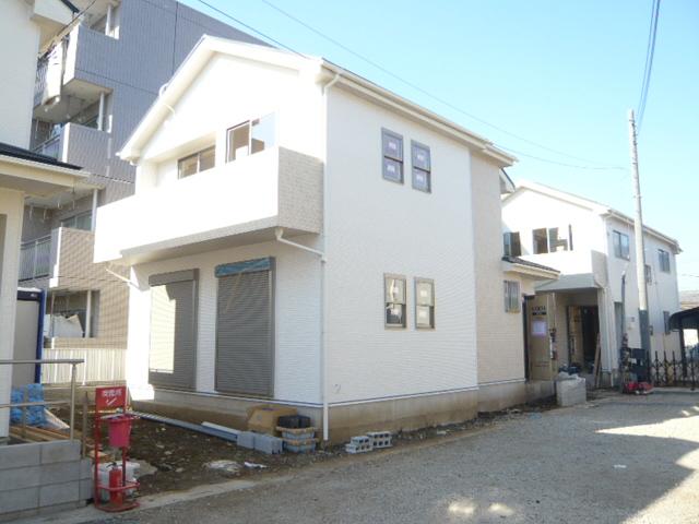 Local appearance photo. Building 2 _3590 ten thousand! Spacious WIC! ◆ Popular face-to-face kitchen!