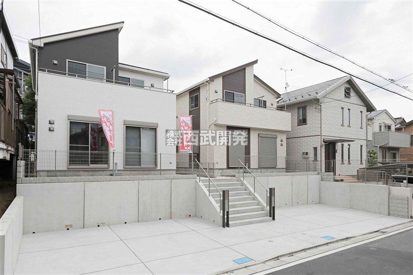 Local photos, including front road. Local (June 2013) Shooting