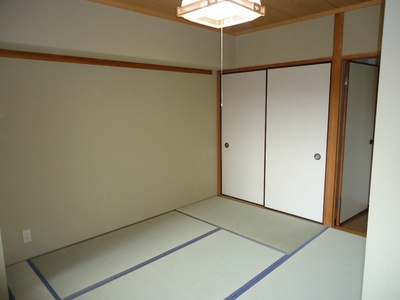 Living and room. Japanese-style room 6 tatami