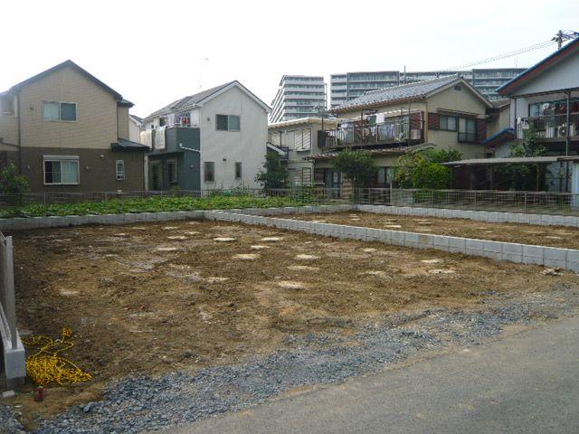 Local appearance photo. Building 2