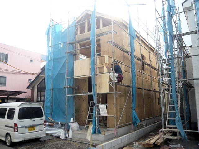 Local appearance photo. 11 / 26 shooting completion is scheduled for December