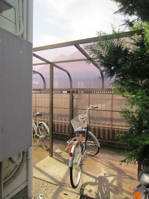 Other common areas. Is a parking lot with a roof! 