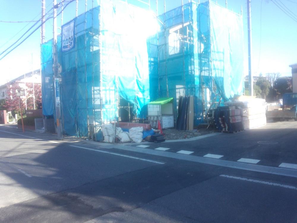 Local appearance photo. Local (11 May 2013) Shooting