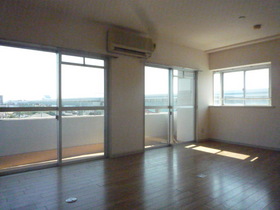 Living and room. LDK two-sided lighting for a corner room