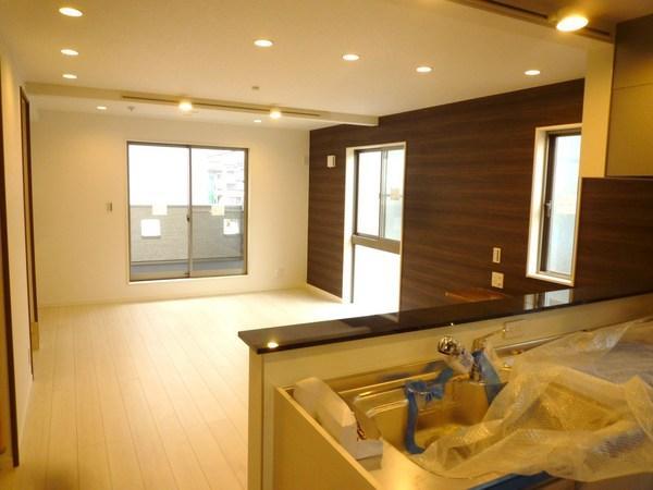 Living. Indoor (September 2013) Shooting