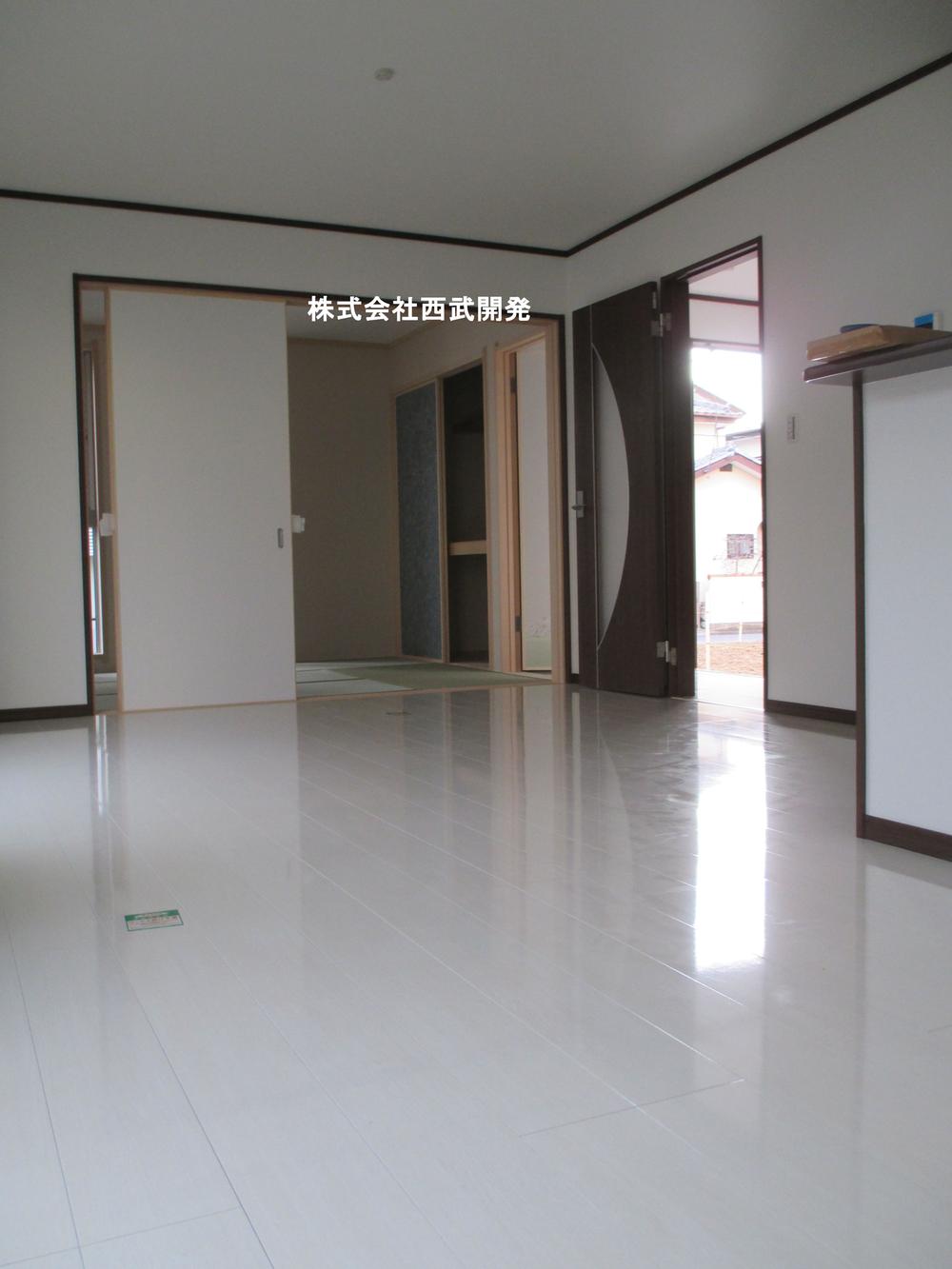 Living. Indoor (11 May 2013) Shooting