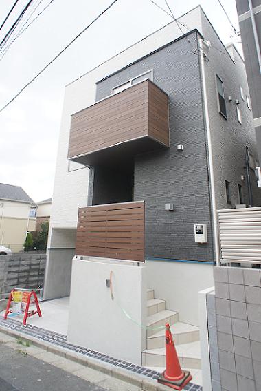 Local appearance photo