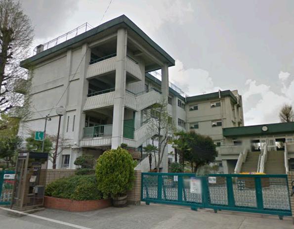 Primary school. Eiwa up to elementary school (elementary school) 645m