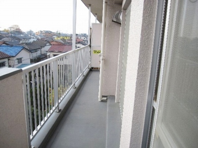 Balcony. Southeast surface long balcony