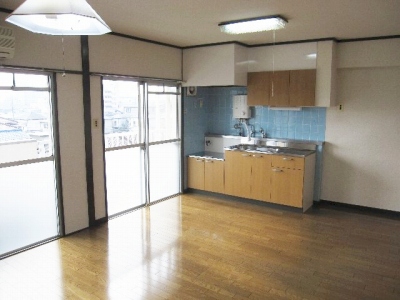 Living and room. LDK12 Pledge