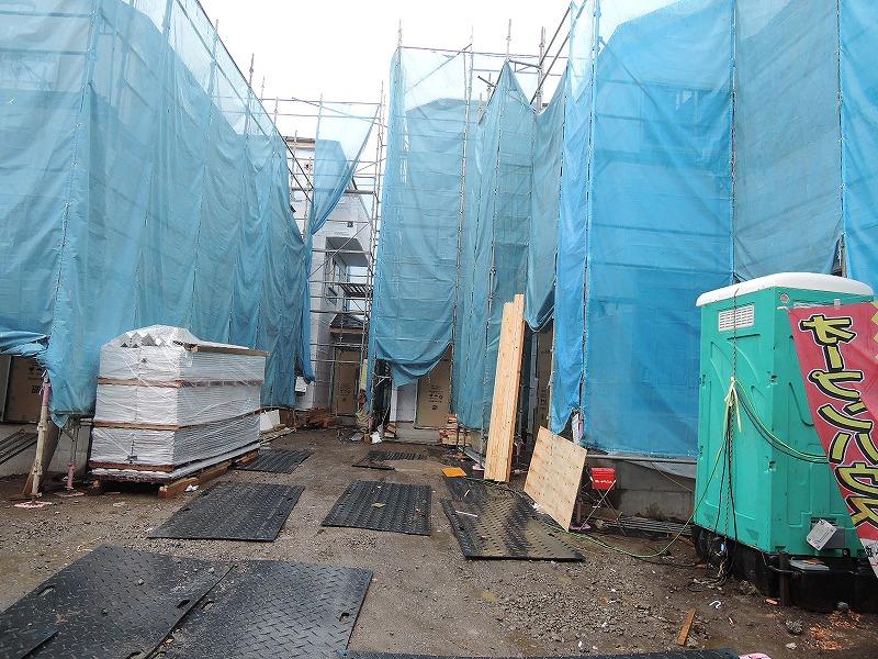 Local appearance photo. Local (12 May 2013) Shooting