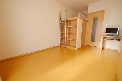 Other room space. Loft that can be relaxed