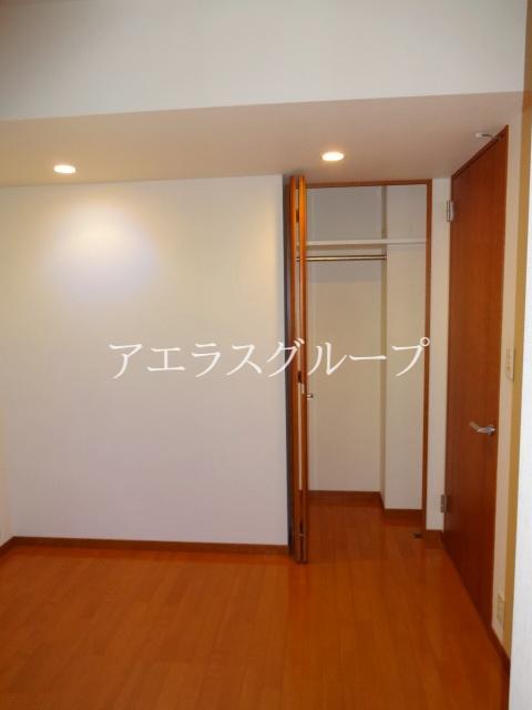 Receipt. Storage space rich