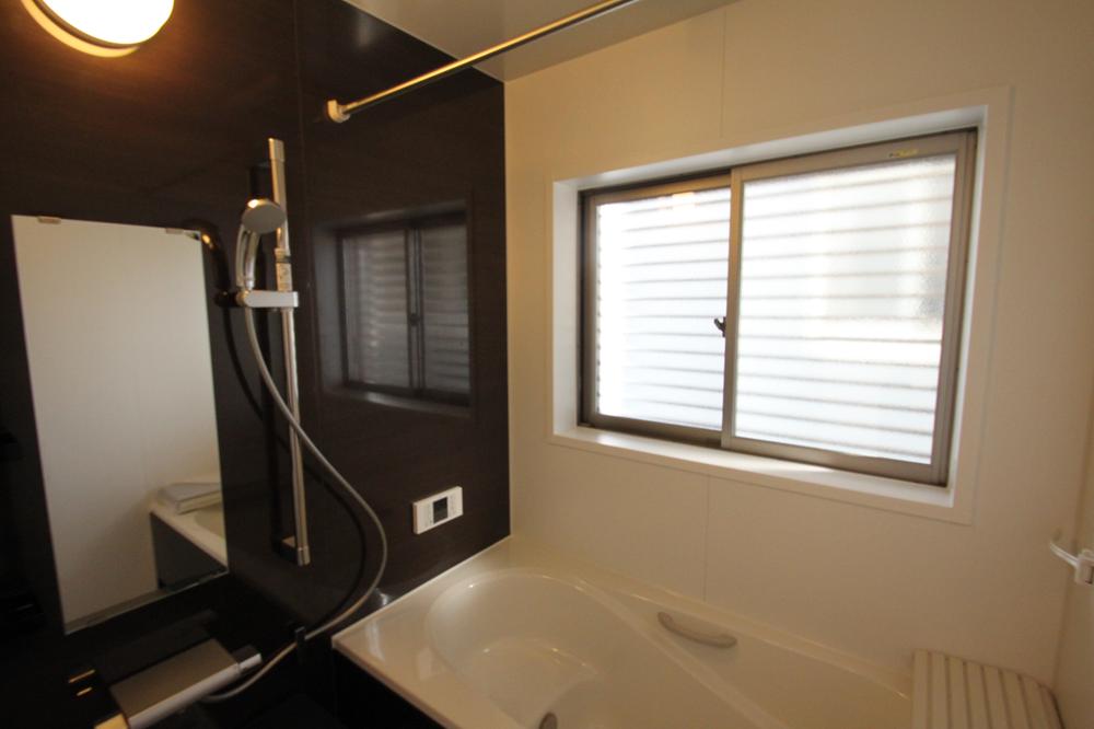 Bathroom. Indoor (10 May 2013) Shooting