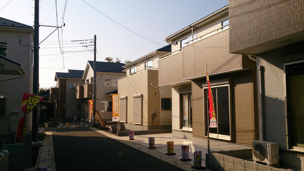 Local photos, including front road. Local appearance (November 17, 2013) Shooting