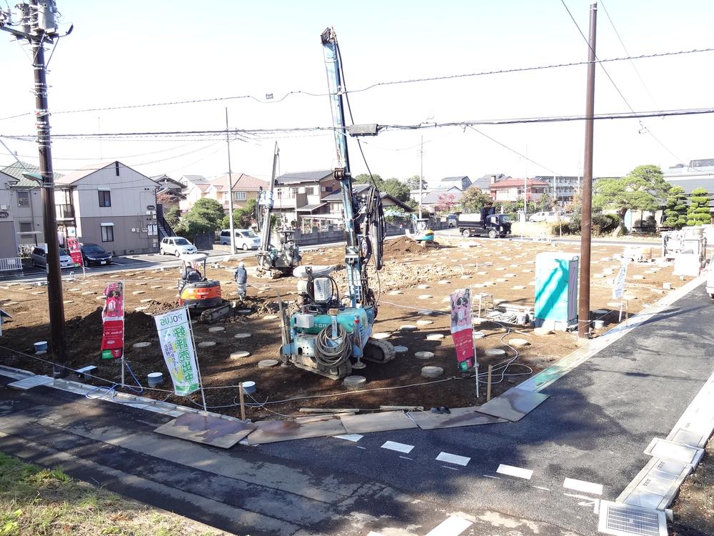 Local appearance photo. Local (11 May 2013) Shooting