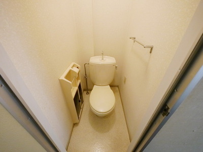 Toilet. ※ It is the same type image in the building.