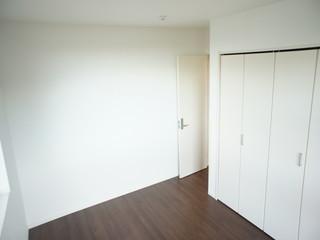 Non-living room. Indoor (11 May 2013) Shooting