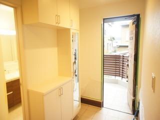 Entrance. Indoor (11 May 2013) Shooting