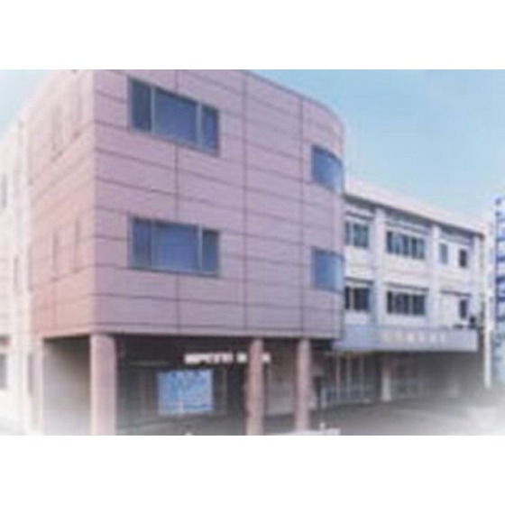 Hospital. 386m to the western hospital (hospital)