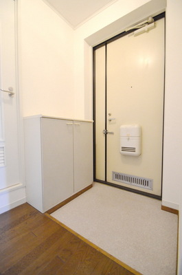 Entrance. ※ Same type of image is a photo.