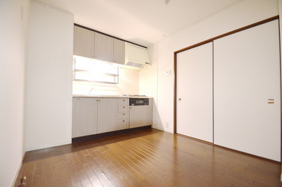 Living and room. ※ Same type of image is a photo.