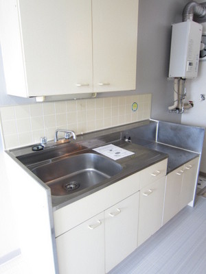 Kitchen. Plenty storage of kitchen! 