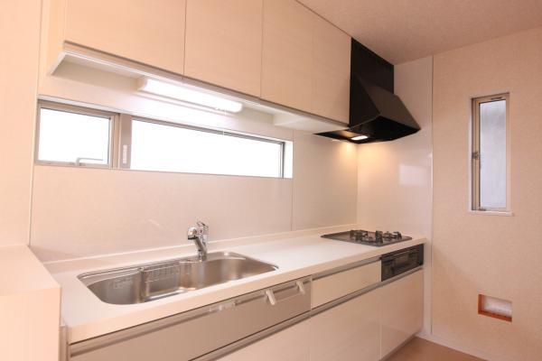 Same specifications photo (kitchen)