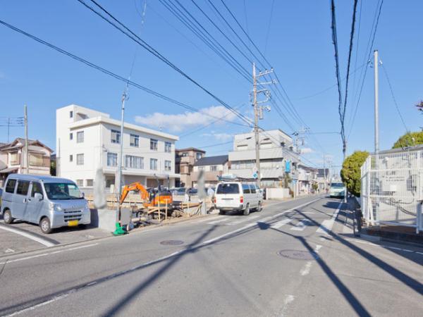 Local photos, including front road. 2013 / 12 / 16 shooting 