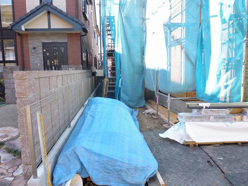 Parking lot. Local (12 May 2013) Shooting