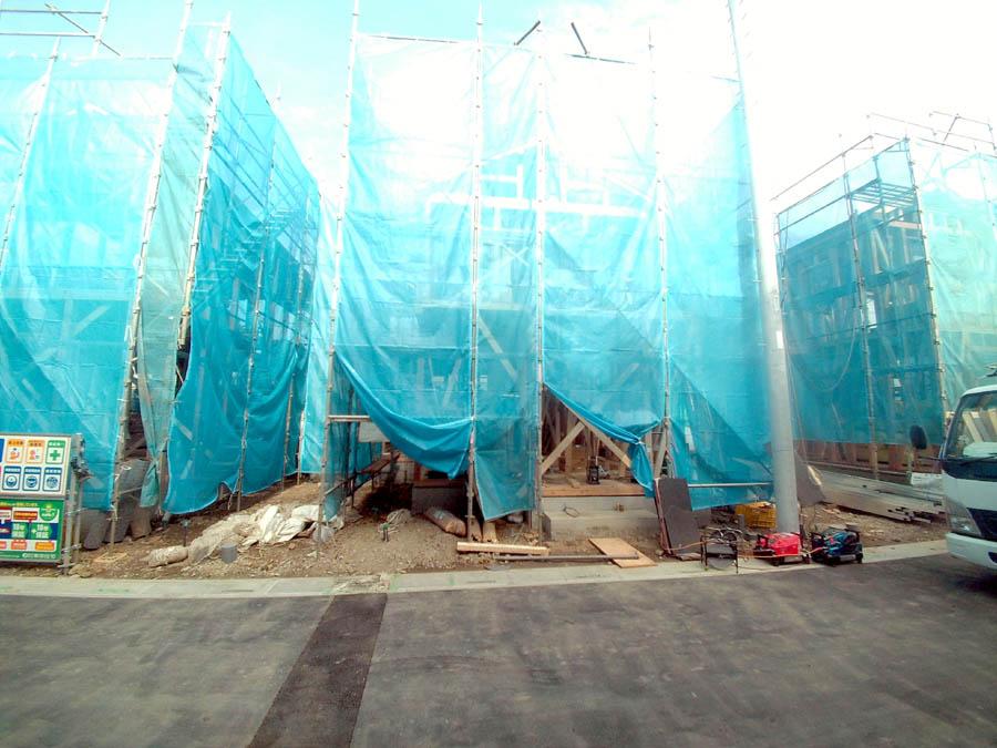 Local photos, including front road. Building 3 We offer the same use the finished model house of this property. Please feel free to contact us.