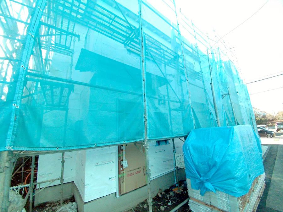 Local photos, including front road. 11 Building We offer the same use the finished model house of this property. Please feel free to contact us.