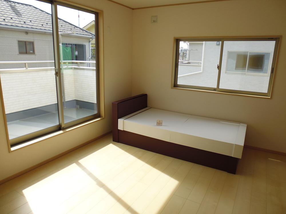 Non-living room. Indoor (10 May 2013) Shooting