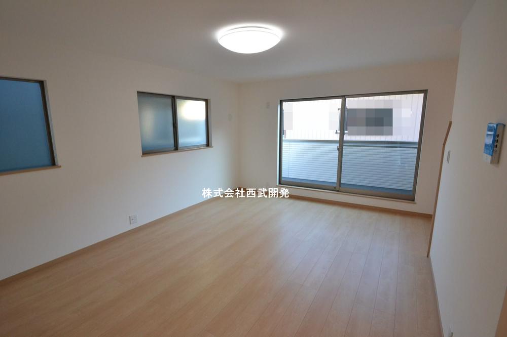 Living. Indoor (12 May 2013) Shooting