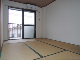 Living and room. Japanese-style room 6 quires