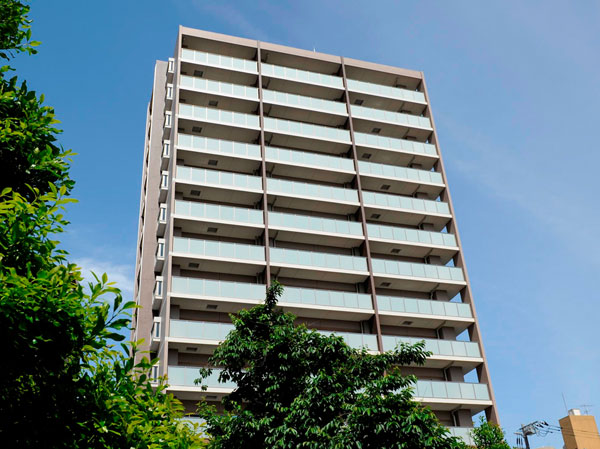 Buildings and facilities. The location of other children happy educational area is also the education of the attention to the environment that is representative to the seismic isolation structure and all-electric. <Berudumuru Urawa Tokiwa> is, Equipped with such attractive terms, Birth as apartments for families who live wisely in the future of the era.  ※ Appearance completion photos (5 May 2012 shooting)