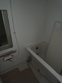 Bath. Reheating ・ Bathroom dryer with bus