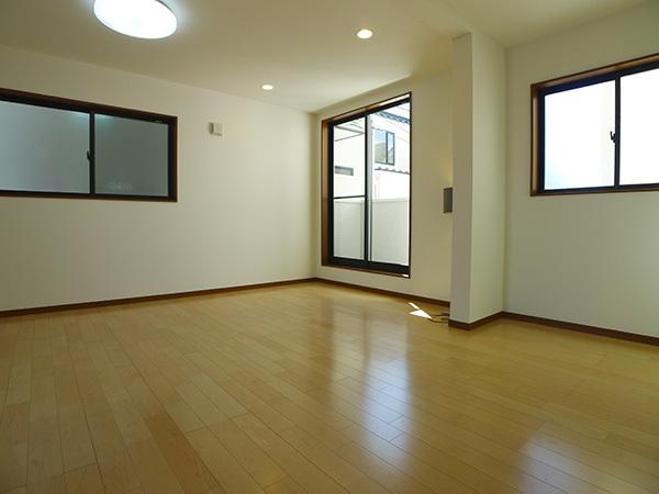 Living. C Building