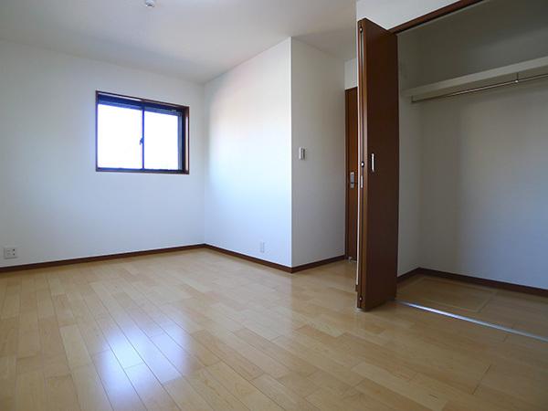 Non-living room. C Building