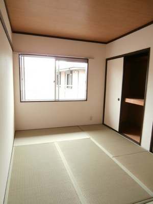 Living and room.  ☆ Japanese-style room closet ☆ 