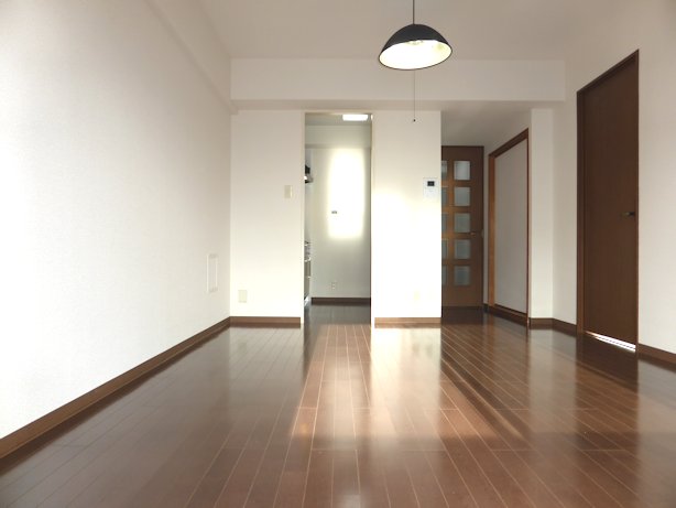 Living and room. LDK of easy-to-use independent type of kitchen 13 quires