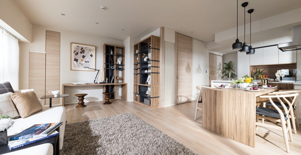 Living.  [living ・ dining] Spread loose and the frontage, Invite the rich light and wind, Southeast-facing living ・ dining. The overflowing full of living space, Generous feeling of air and relaxed sense of openness. (Model Room A type ・ Free Plan / Compensation ・ Application deadline Yes ※ Some including paid option)