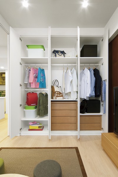 Western-style (2) installation functional the "triple closet" is to