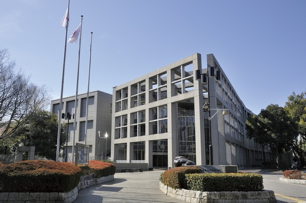 Prefectural Museum of Modern Art (400m / A 5-minute walk)