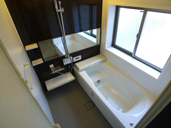 Bathroom. Indoor (July 2013) Shooting Building 2