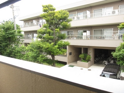 View. Quiet residential area