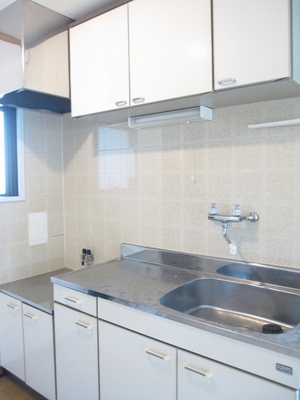 Kitchen. Bright kitchen comes with a small window